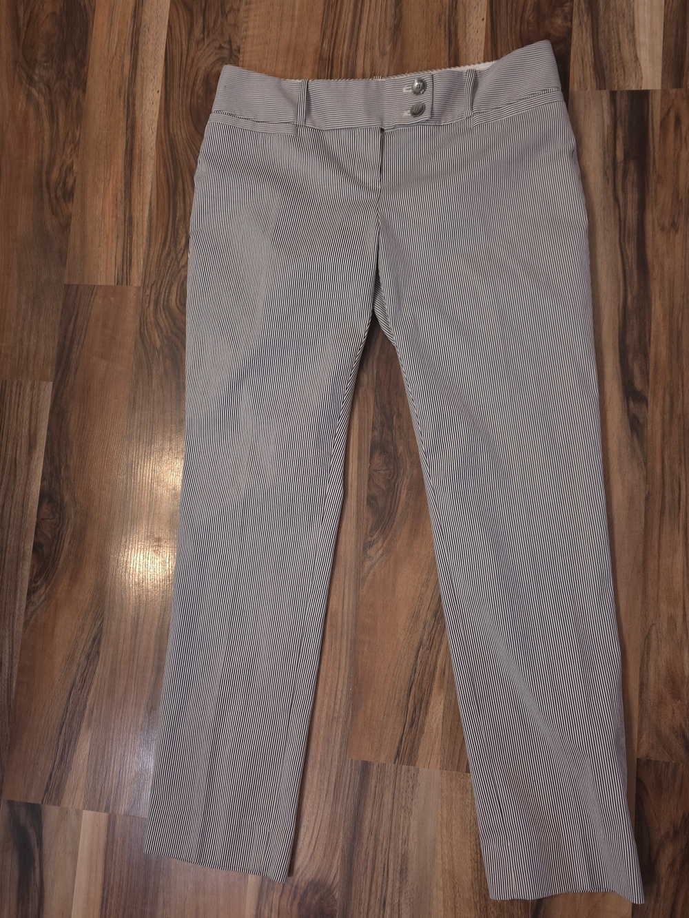 The Limited Drew Fit Navy and White Pinstripe Seersucker Cropped Trousers Preppy